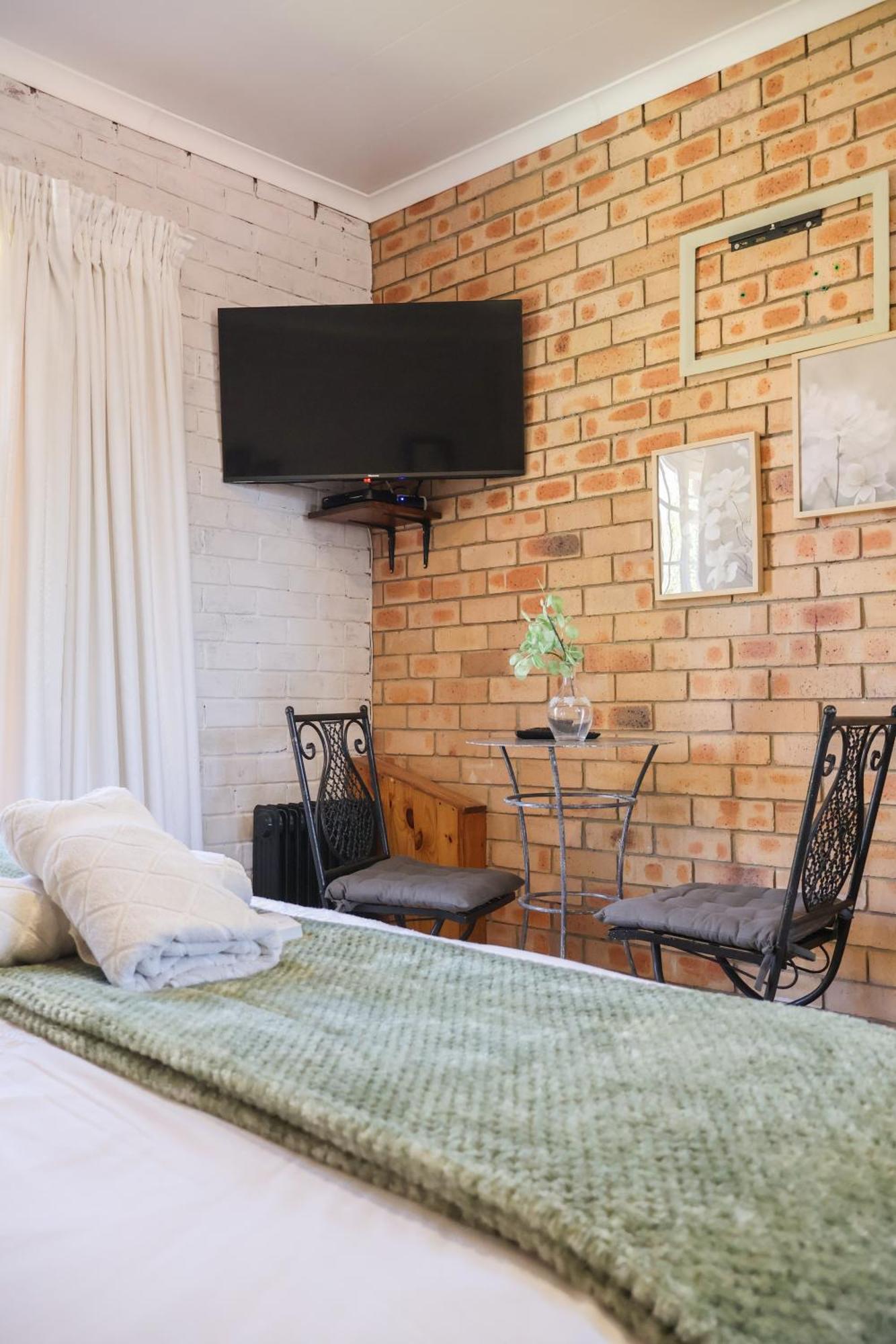 Rooiberg View Clarens Bed & Breakfast Exterior photo